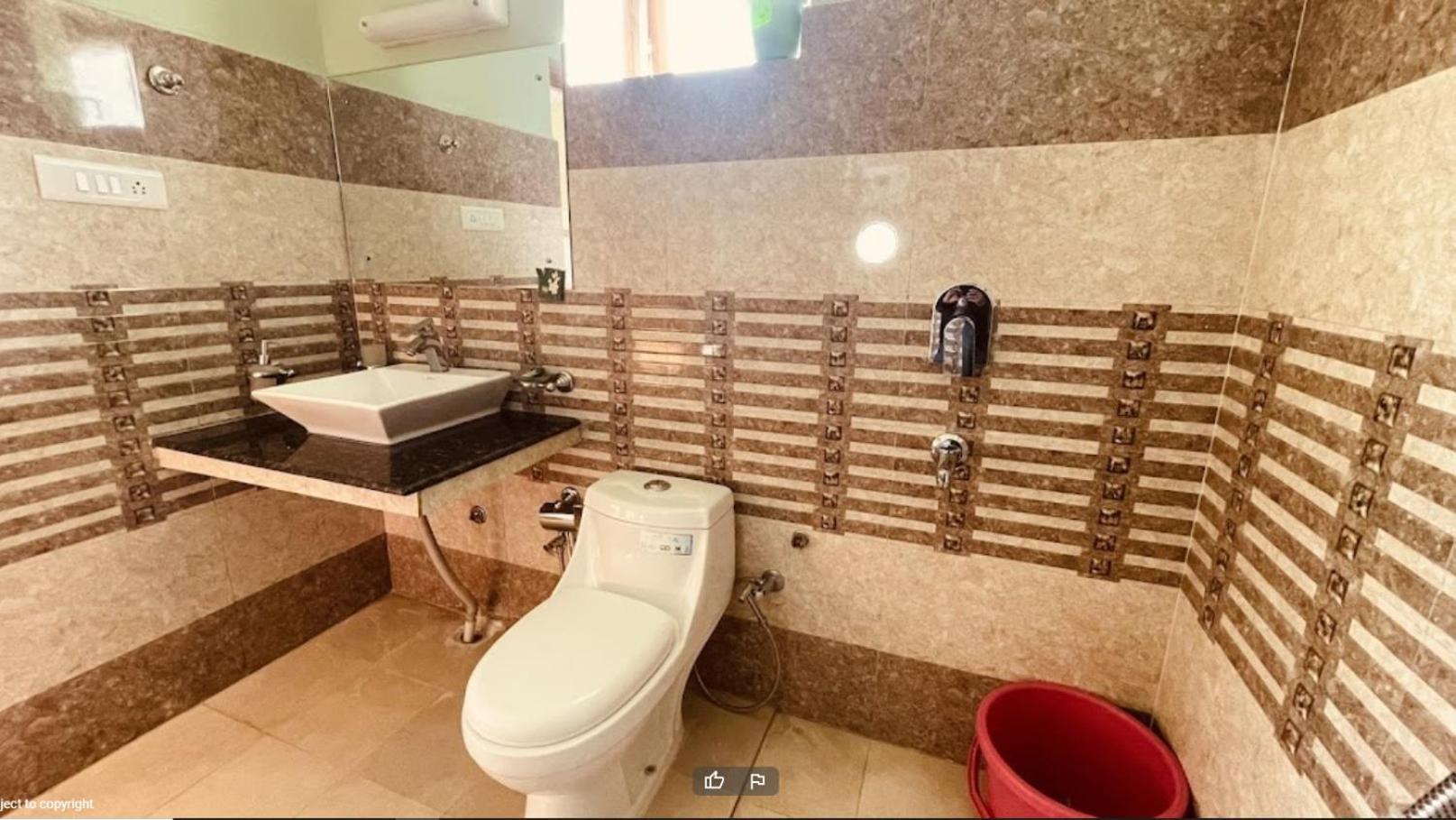 Tih Hotel Jorchung Лех Екстериор снимка